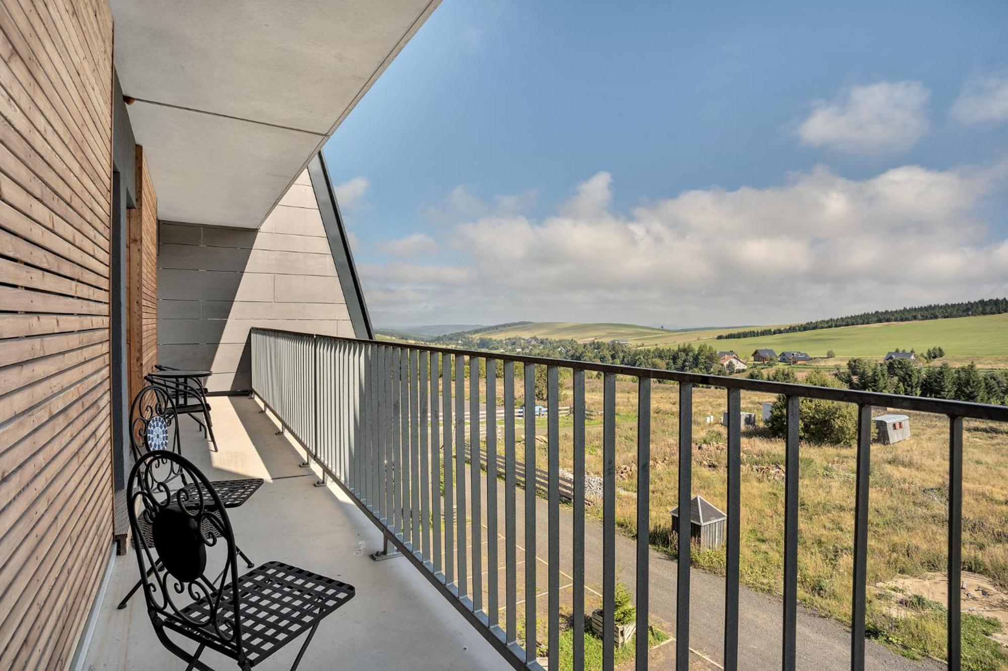 Mountain Apartments Klinovec Hexagon Loučná pod Klínovcem 外观 照片